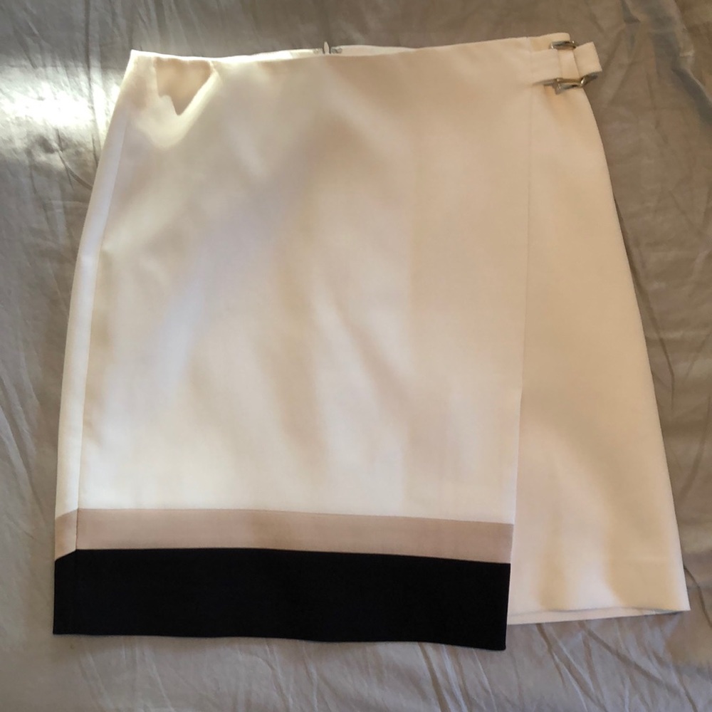 White House Black Market Skirt